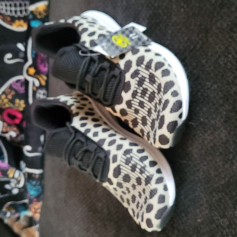Athletic Works sneakers